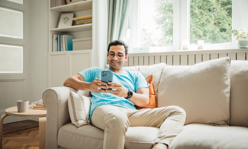 Why I Won’t Dip Into My Savings for an iPhone 17