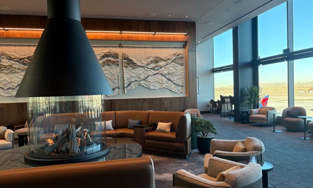 Inside the New AmEx Centurion Lounge in SLC