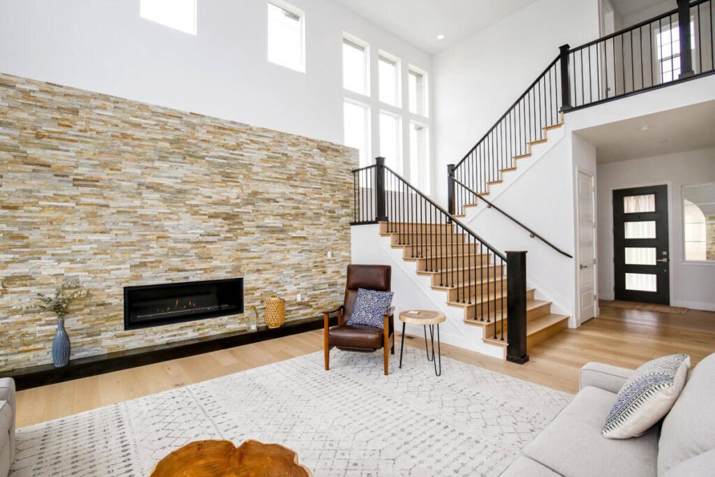 17 Tips on How to Stage a House Inexpensively