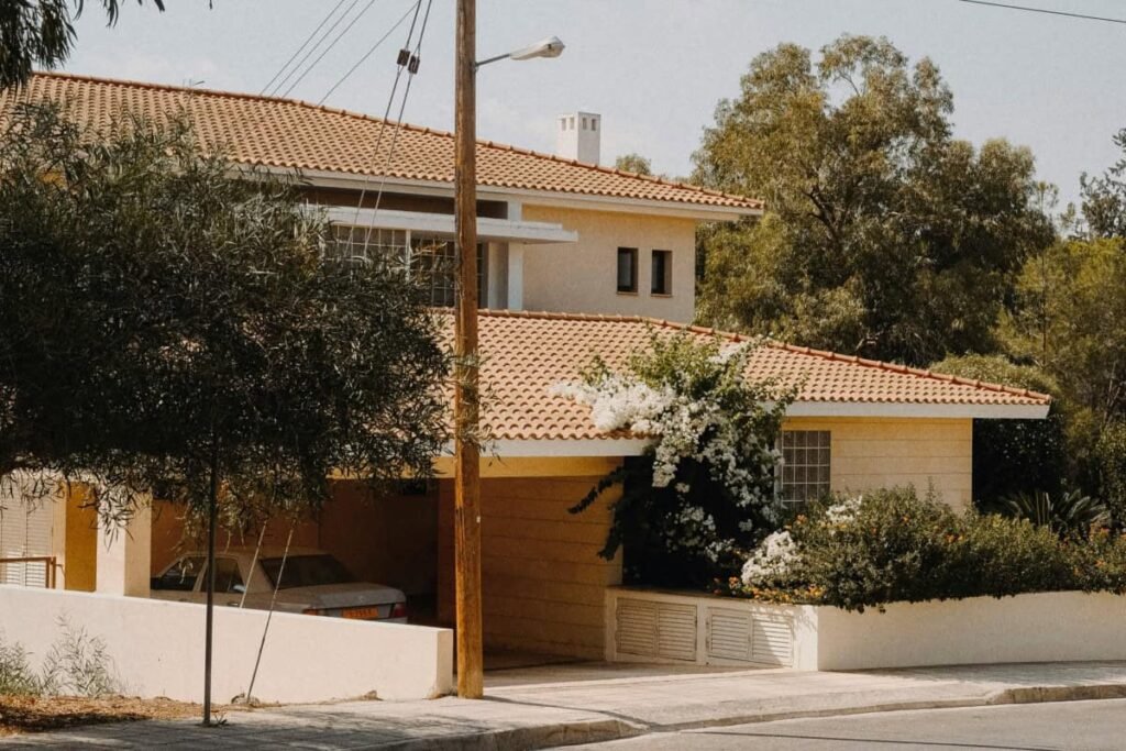 How Old of a House Should I Buy?
